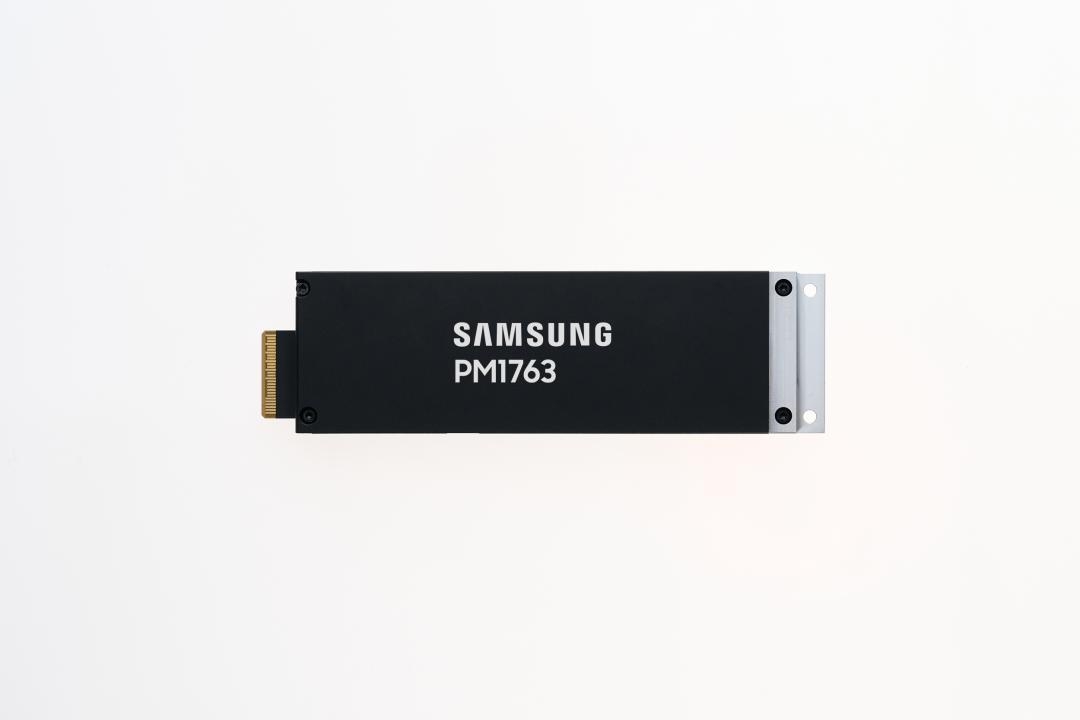 Samsung розпочала серійне виробництво SSD PM1763 для ШІ-серверів на PCIe 6.0